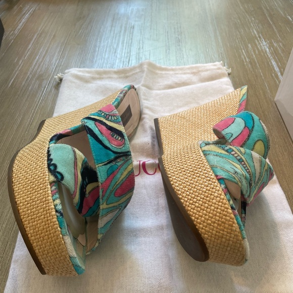 Pucci size 38 blue multi Terry slide in original box - Picture 11 of 11